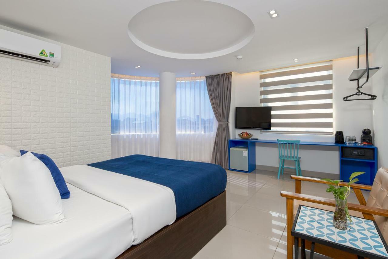 Chill Box Premier- Beach Hotel Da Nang Exterior photo